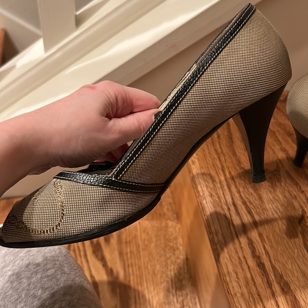 Prada shoes/ size 37/ gray/ made in Italy - Picture 3 of 9